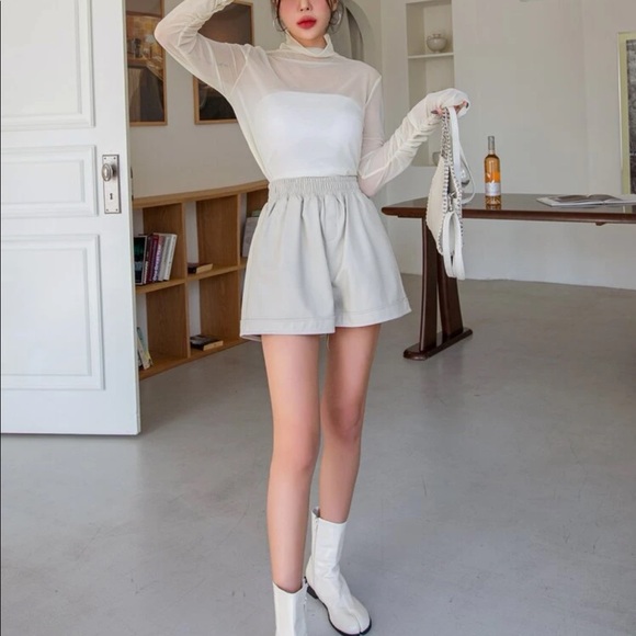 Beige Cowl Neck Mesh Long Sleeve Top Sz XL (6) - Picture 6 of 10